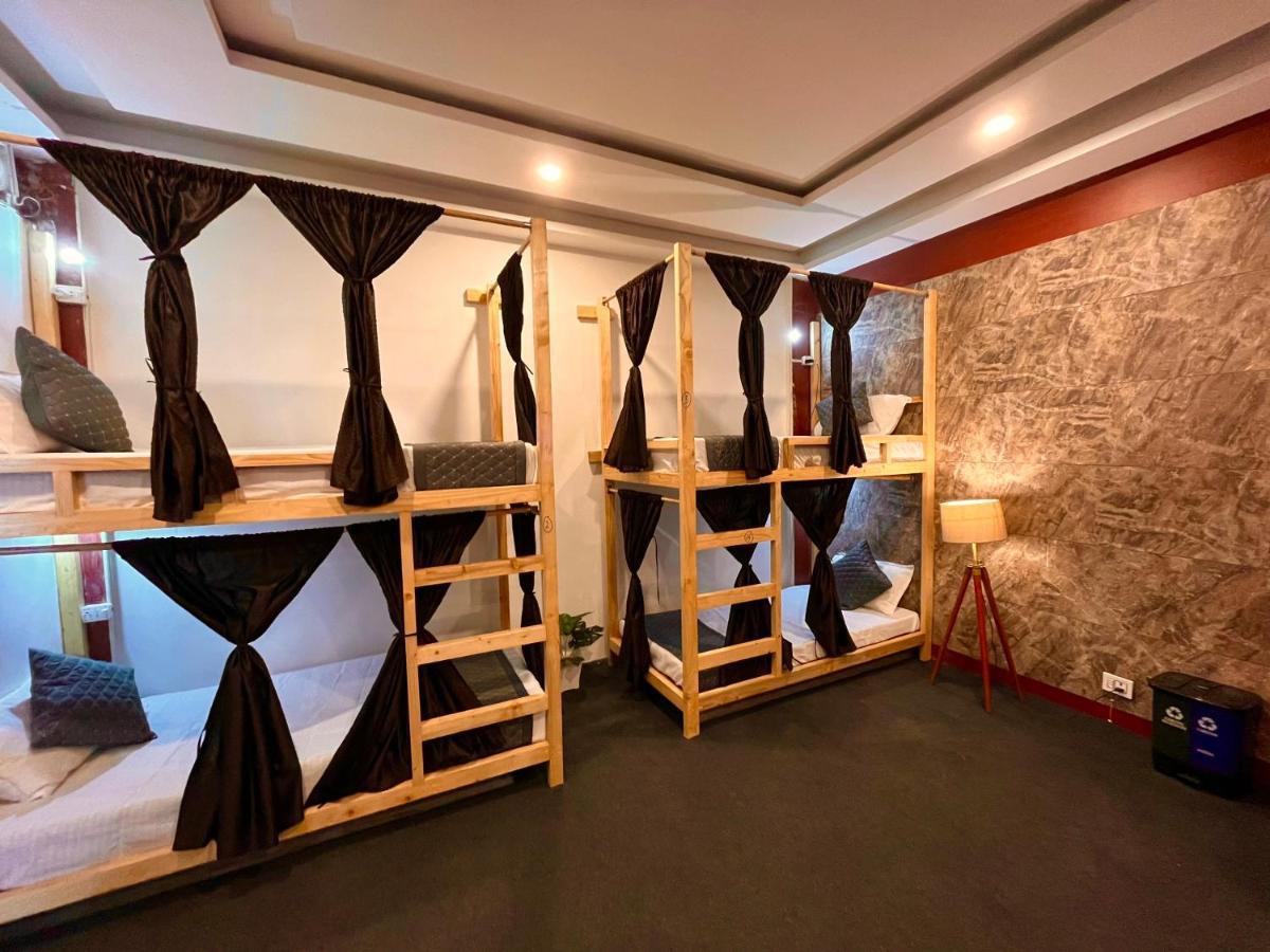 Hostel Backyard-Near Mall Road Manali מראה חיצוני תמונה